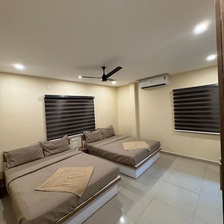 Heres Haut Residency Kochi Buitenkant foto