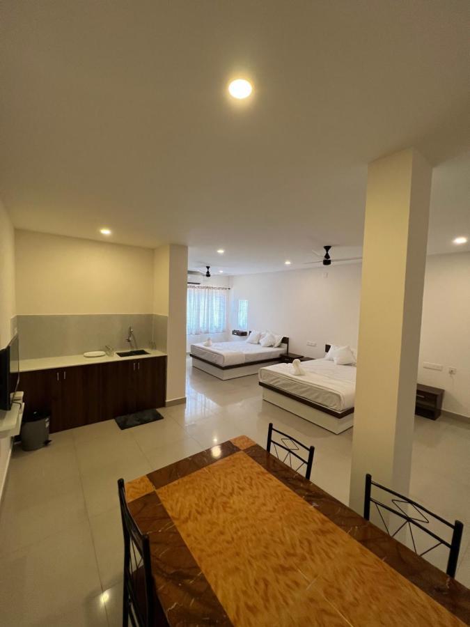 Heres Haut Residency Kochi Buitenkant foto