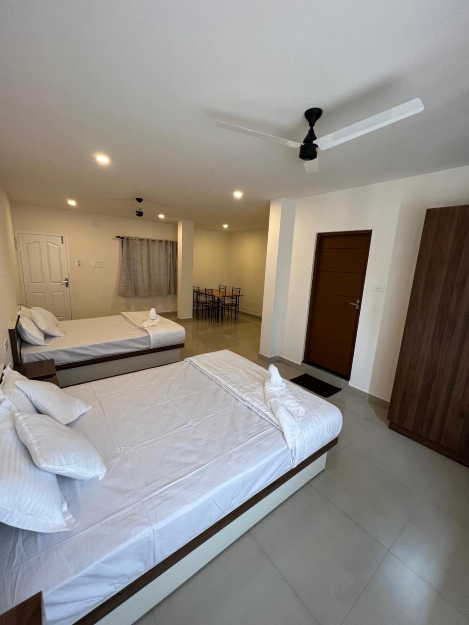 Heres Haut Residency Kochi Buitenkant foto