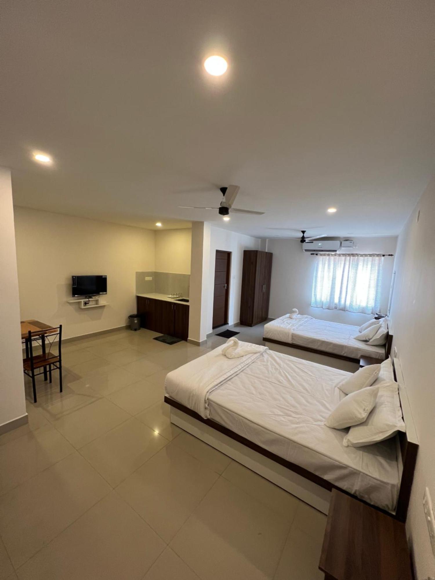 Heres Haut Residency Kochi Buitenkant foto