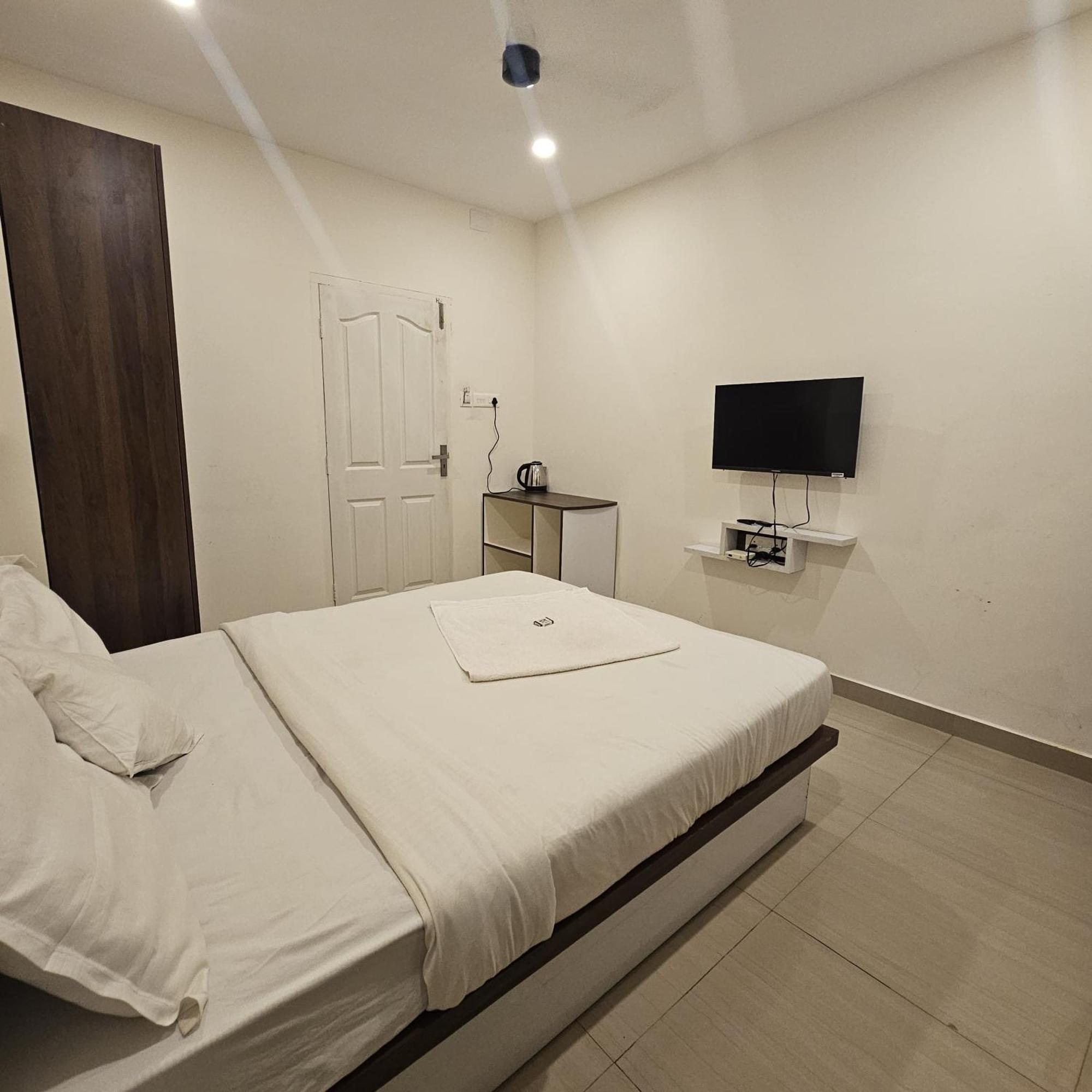 Heres Haut Residency Kochi Buitenkant foto