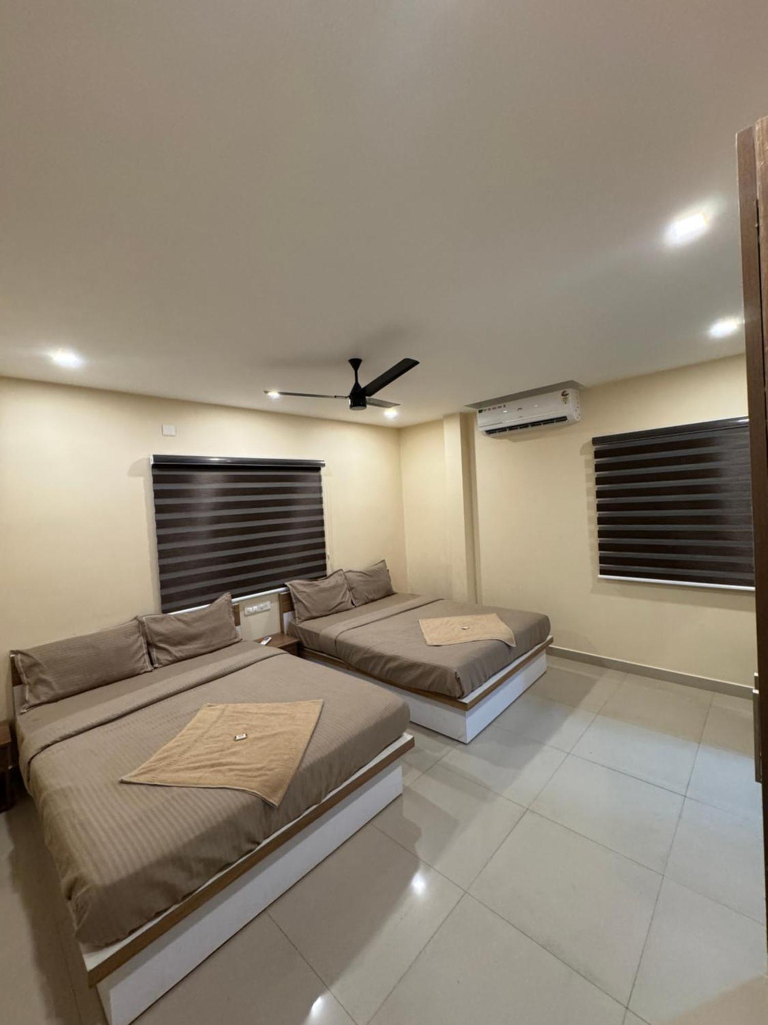 Heres Haut Residency Kochi Buitenkant foto