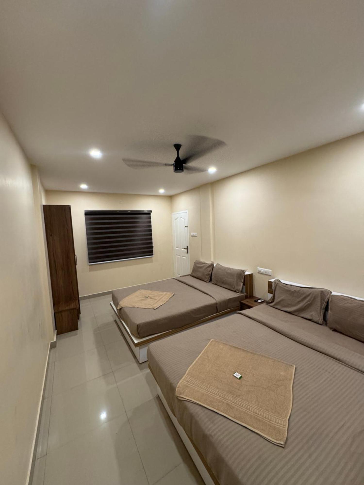 Heres Haut Residency Kochi Buitenkant foto