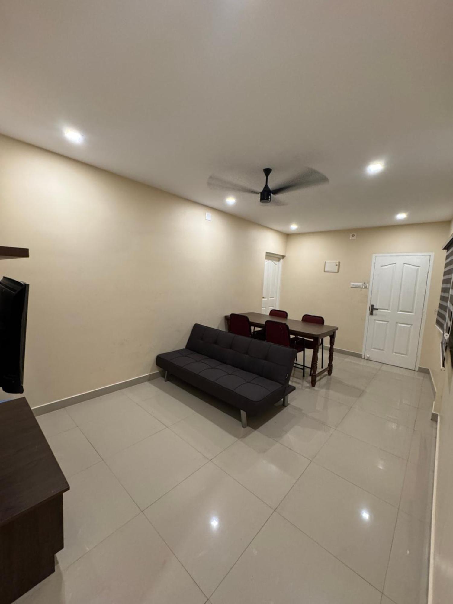 Heres Haut Residency Kochi Buitenkant foto