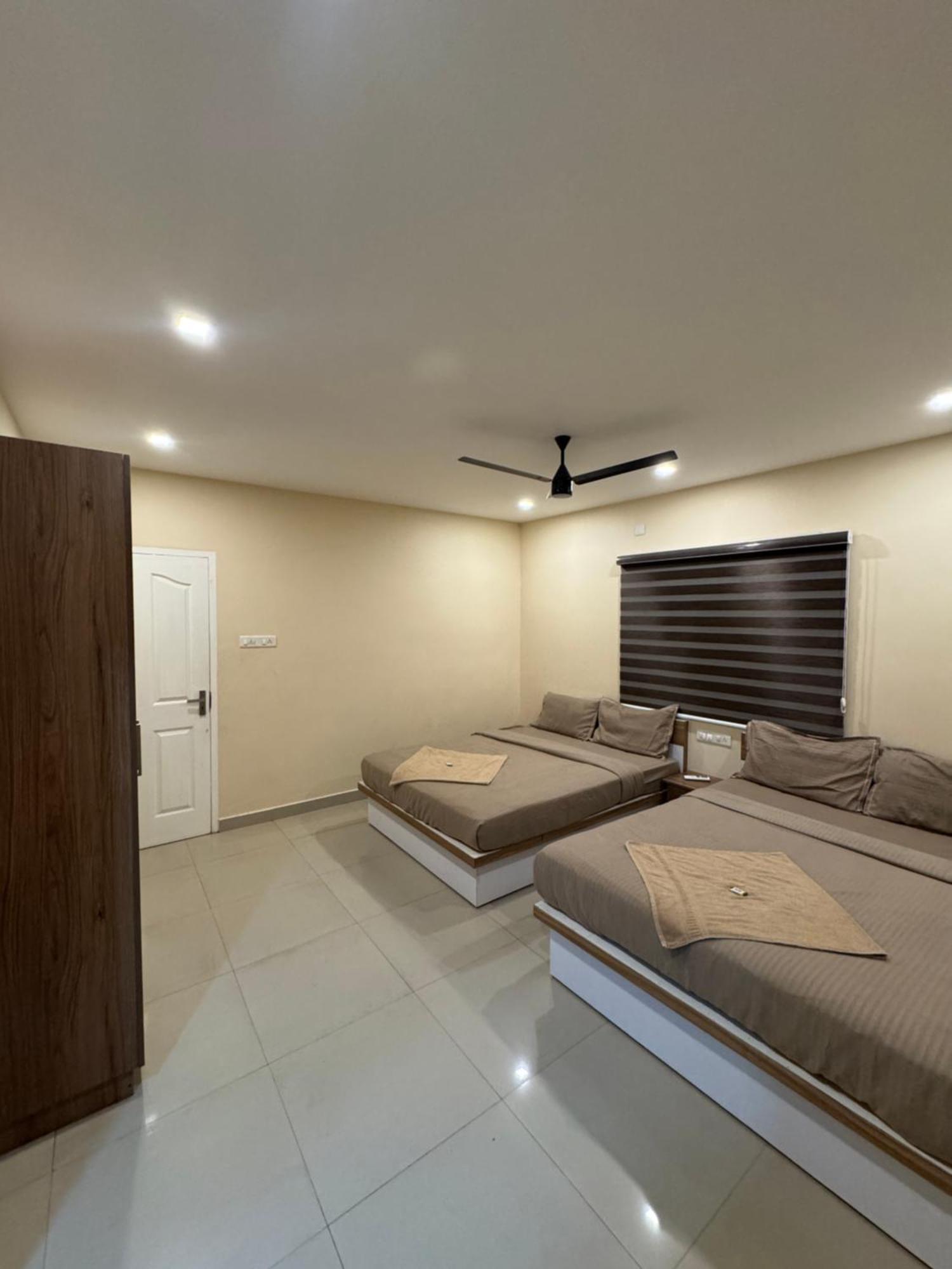 Heres Haut Residency Kochi Buitenkant foto